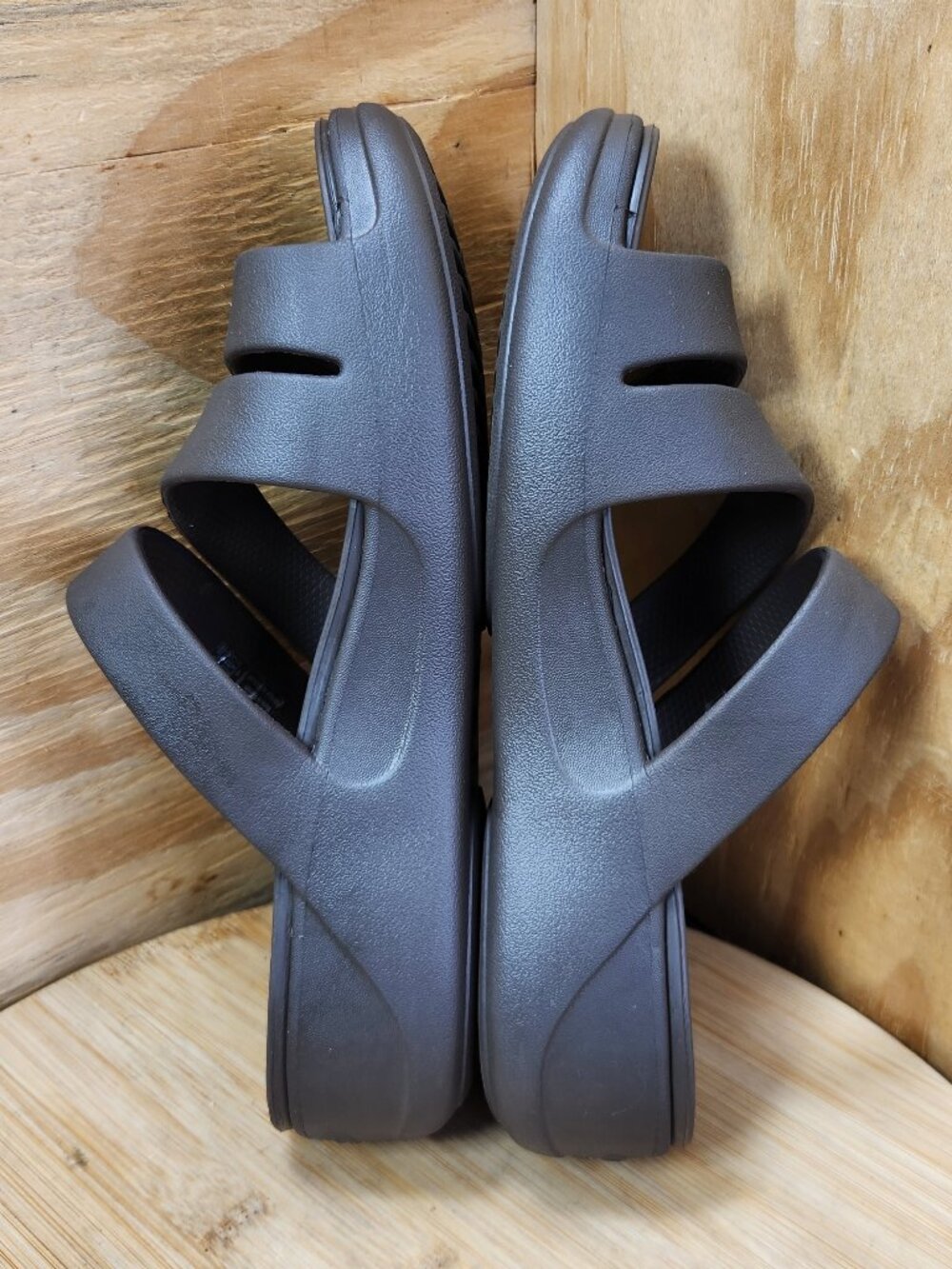 Crocs Getaway Strappy Womens Brown Wedge Slide Sandals Size 8 - Picture 7 of 9